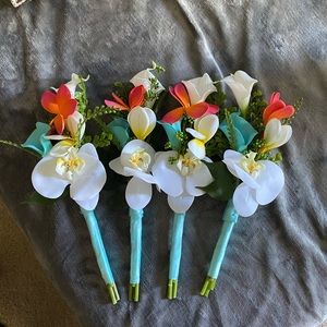 4 - Tropical Bouquets